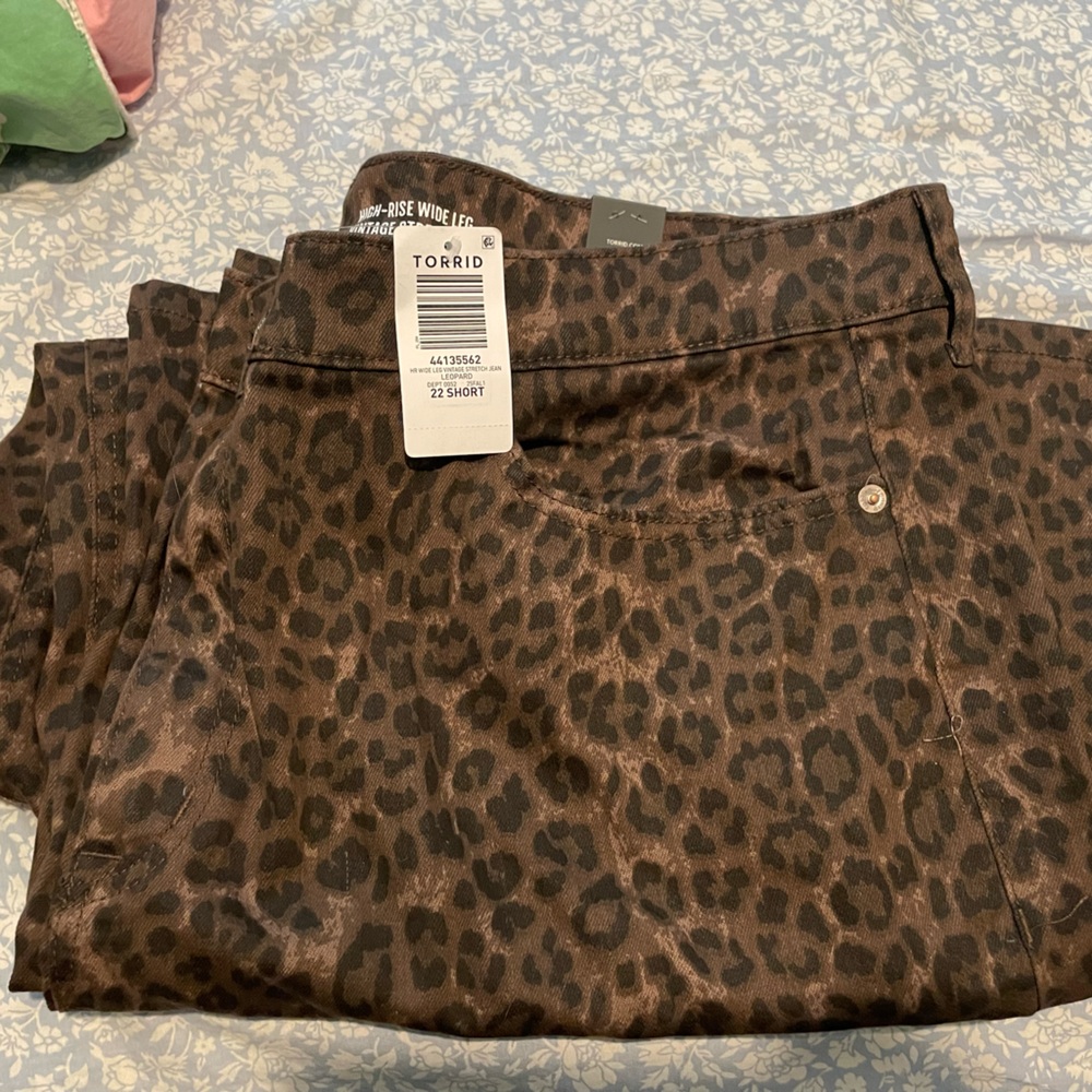 Torrid Leopard Print Jeans 22 S
